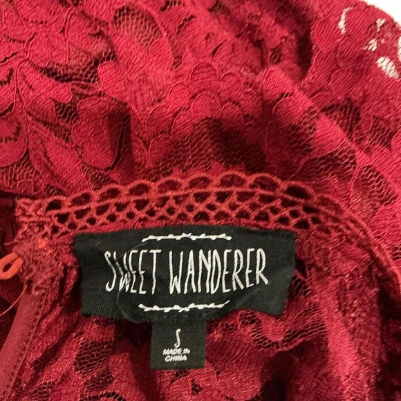 Sweet Wanderer Red Lace Peplum Top Mock Neck Short Sleeve Women Size S - Picture 4 of 8